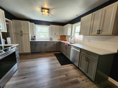 1055 141st Street Pipestone MN 56164