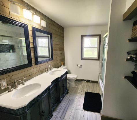 1055 141st Street Pipestone MN 56164