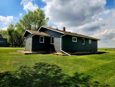 1055 141st Street Pipestone MN 56164