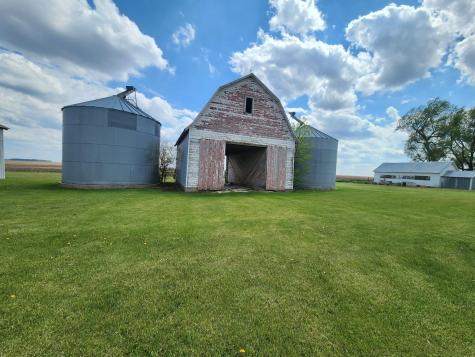1055 141st Street Pipestone MN 56164