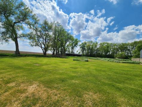 1055 141st Street Pipestone MN 56164