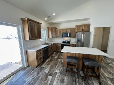 916 NW 7th Avenue NW Perham MN 56573