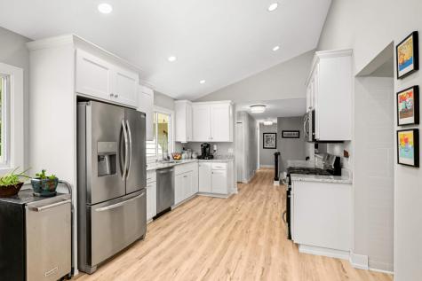 230 Maple Island Road Burnsville MN 55306