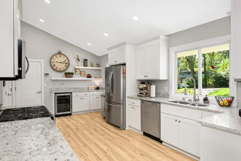230 Maple Island Road Burnsville MN 55306