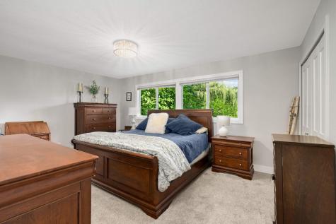 230 Maple Island Road Burnsville MN 55306