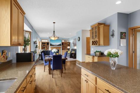 6121 Summit Curve S Cottage Grove MN 55016