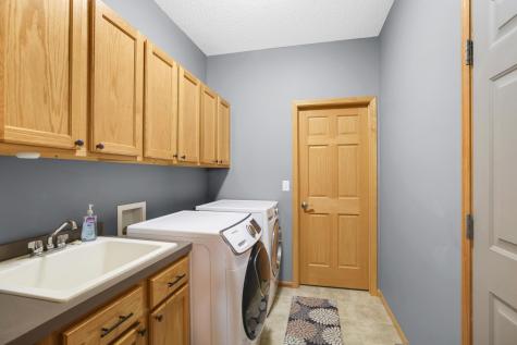 6121 Summit Curve S Cottage Grove MN 55016
