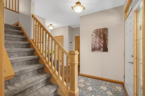 6121 Summit Curve S Cottage Grove MN 55016