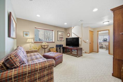 3200 7th Avenue N Moorhead MN 56560