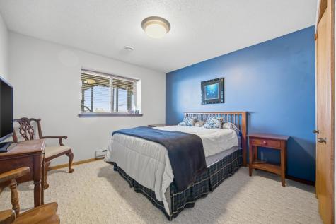 3200 7th Avenue N Moorhead MN 56560