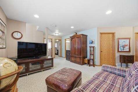 3200 7th Avenue N Moorhead MN 56560