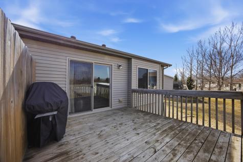 3200 7th Avenue N Moorhead MN 56560