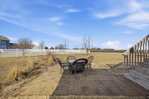 3200 7th Avenue N Moorhead MN 56560
