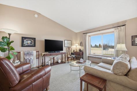 3200 7th Avenue N Moorhead MN 56560