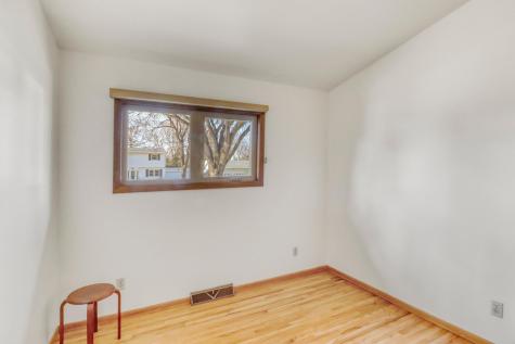 530 Cedar Lane Moorhead MN 56560