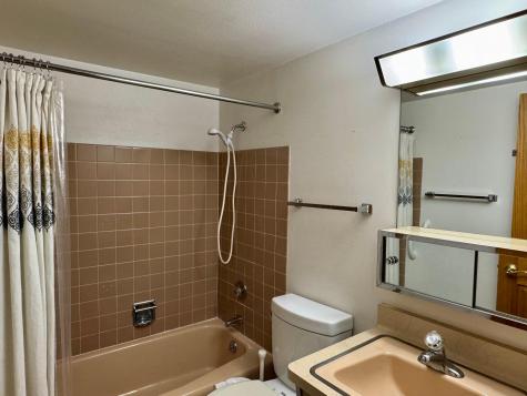 301 S 4th Street Olivia MN 56277