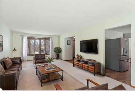 8290 Angus Avenue Inver Grove Heights MN 55077