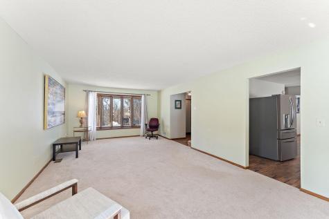8290 Angus Avenue Inver Grove Heights MN 55077