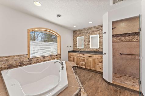 8290 Angus Avenue Inver Grove Heights MN 55077