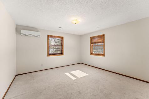 8290 Angus Avenue Inver Grove Heights MN 55077