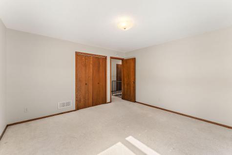8290 Angus Avenue Inver Grove Heights MN 55077