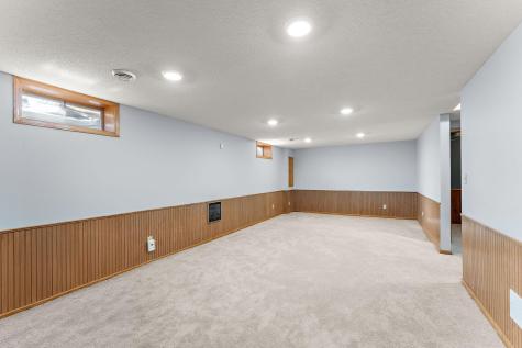 8290 Angus Avenue Inver Grove Heights MN 55077