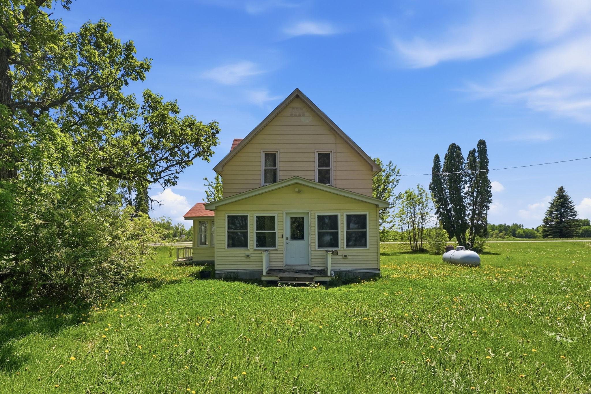 8005 381st Avenue NW Dalbo MN 55017