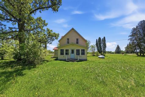 8005 381st Avenue NW Dalbo MN 55017