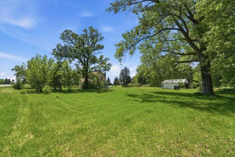8005 381st Avenue NW Dalbo MN 55017