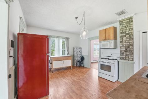 8005 381st Avenue NW Dalbo MN 55017