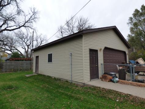 1209 2nd Avenue S Moorhead MN 56560