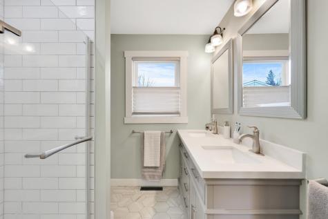 1220 Oak Street W Stillwater MN 55082
