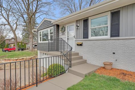 1220 Oak Street W Stillwater MN 55082