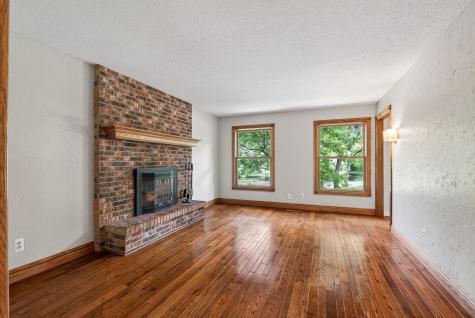 113 E 135th Street Burnsville MN 55337