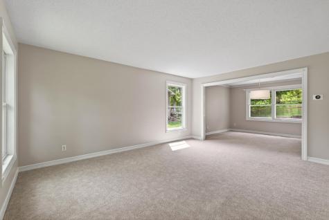 113 E 135th Street Burnsville MN 55337