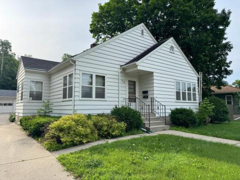 404 N Vine Street Fergus Falls MN 56537