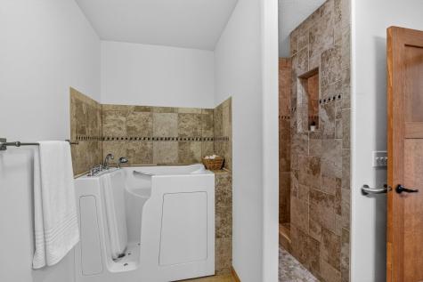 37618 Sugar Maple Lane Montgomery MN 56069