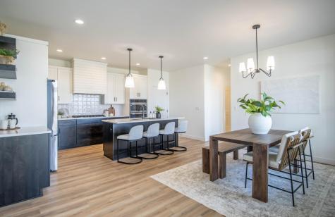6532 Sun Valley Boulevard Horace ND 58047