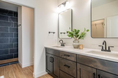 6532 Sun Valley Boulevard Horace ND 58047