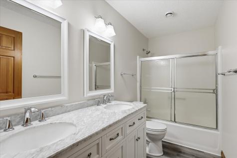 21955 Finley Court N Forest Lake MN 55025