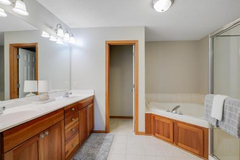 18915 Inca Avenue Lakeville MN 55044