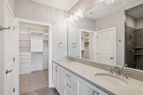 48 Spring Farm Road North Oaks MN 55127