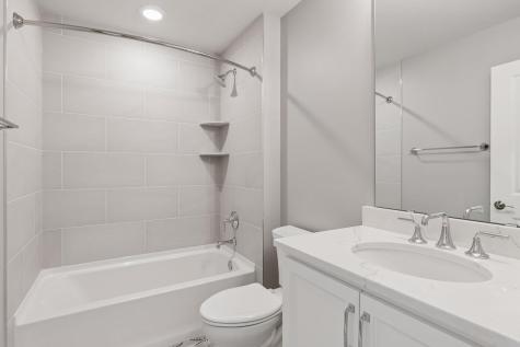 48 Spring Farm Road North Oaks MN 55127