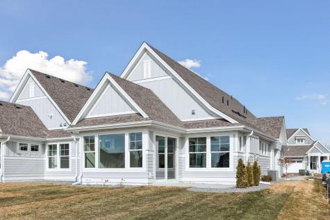 48 Spring Farm Road North Oaks MN 55127