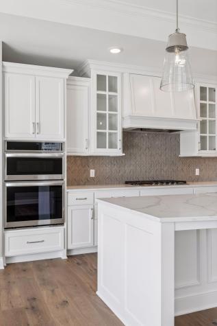 48 Spring Farm Road North Oaks MN 55127