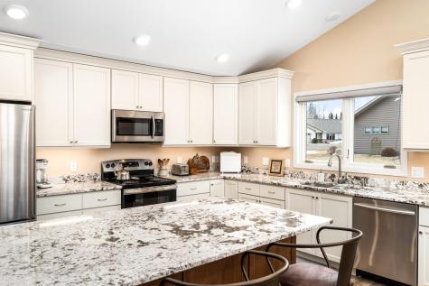 18 Amber Lane Esko MN 55733