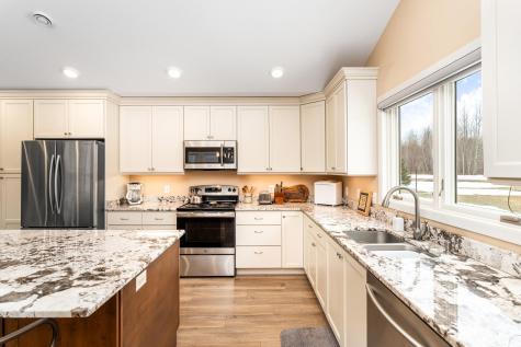 18 Amber Lane Esko MN 55733