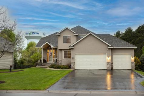13190 Avocet Street NW Coon Rapids MN 55448