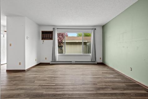 2260 30 1/2 Avenue S Fargo ND 58103