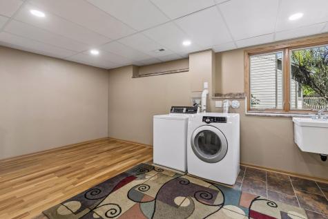 3950 Denmark Avenue Eagan MN 55123